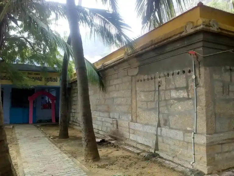 Arulmigu Nainar Thiruvenkada Perumal Temple, Azhahiapandiapuram - 629401 அருள்மிகு நயினார் திருவேங்கடமுடையார் திருக்கோயில், Azhahiapandiapuram - 629401, Kanyakumari - Ancient Temple Architecture and History Image 4