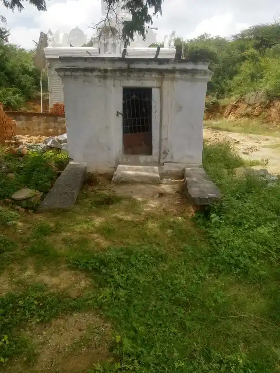 Arulmigu Nakkalpati Perumal Temple, Nakkalpatti - 635203 Temple