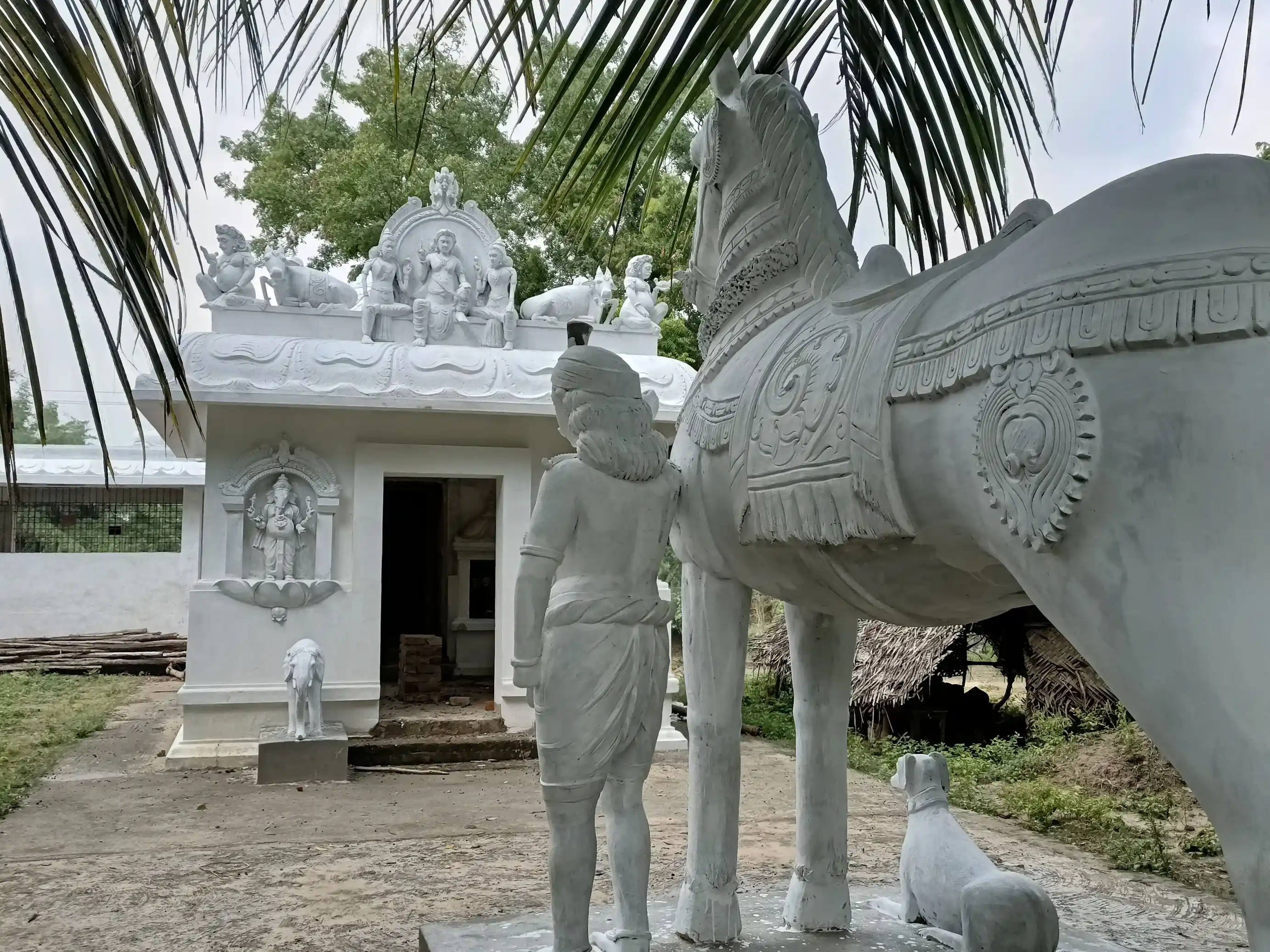 Arulmigu Nalivaraga Perumal Temple, Umaiyalpathi - 609109 அருள்மிகு நலிவராக்கபெருமாள் திருக்கோயில், Sirkazhi - 609109, Mayiladuthurai - Ancient Temple Architecture and History Image 4