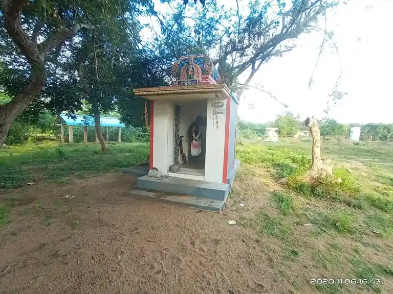 Arulmigu Nalla Piramma Ayyanar Temple, Kummangudi - 622404 அருள்மிகு நல்ல பிரம அய்யனார் திருக்கோயில், Kummangudi - 622404, Pudukkottai - Ancient Temple Architecture and History Image 9