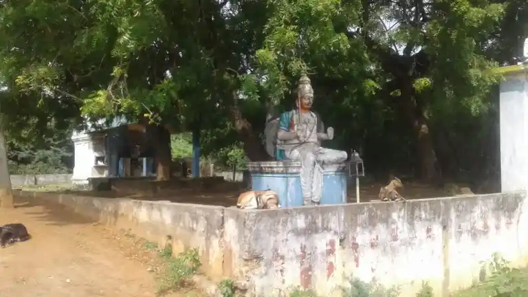 Arulmigu Nalla Vembu Ayyanar Temple, Rudrasolai - 608303 அருள்மிகு நல்லவேம்புஐயனார் திருக்கோயில், Rudrasolai - 608303, Cuddalore - Ancient Temple Architecture and History Image 2