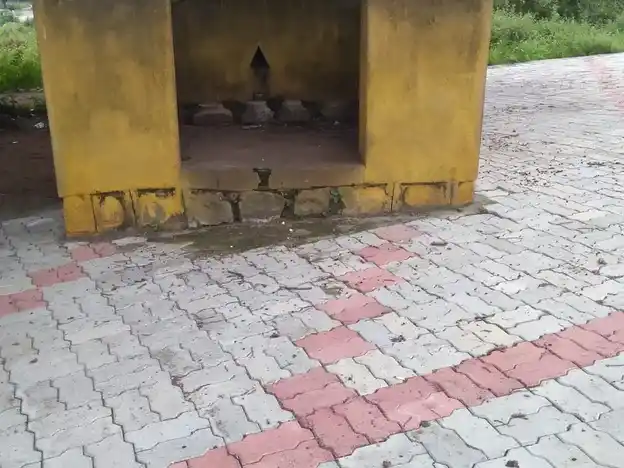 Arulmigu Nallaiyasamy Temple, Valayapatti - 625022 அருள்மிகு நல்லையாசாமி திருக்கோயில், Valayapatti - 625022, Madurai - Ancient Temple Architecture and History Image 4