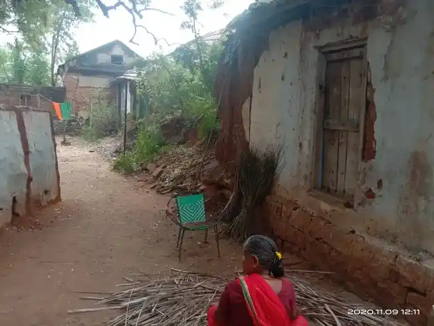 Arulmigu Nallaiyi Ravuthai Amman Temple, Pandamangalam - 637208 அருள்மிகு நல்லாயி ரவுத்தாயி அம்மன் திருக்கோயில், Pandamangalam - 637208, Namakkal - Ancient Temple Architecture and History Image 3
