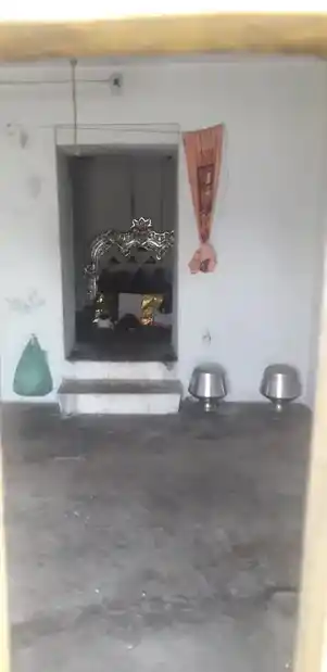 Arulmigu Nallakurumbai Ayyanar Temple, Kallikadu - 609203 அருள்மிகு நல்லகுரும்பை அய்யனார் திருக்கோயில், கள்ளிக்காடு - 609203, Mayiladuthurai - Ancient Temple Architecture and History Image 2