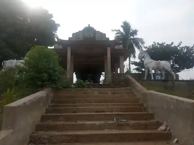 Arulmigu Nallameikka Ayyanar Temple, Vadacheri, Vadacheri - 614905 அருள்மிகு நல்ல மெய்க்க அய்யனார் திருக்கோயில், Vadacheri, Vadacheri - 614905, Thanjavur - Ancient Temple Architecture and History Image 4