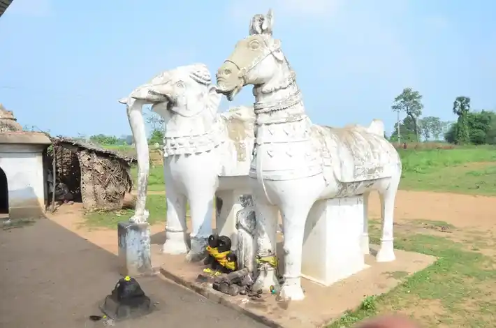 Arulmigu Nallasevu Ayyanar Temple, Nemam - 613104