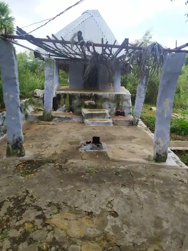 Arulmigu Nallatha Kulavilakkamman Temple, Athipalayam, Sirumolasi - 637209