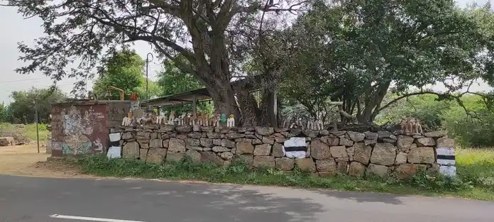 Arulmigu Nallavinayagar Temple, Naganoor - 621313 அருள்மிகு நல்லவிநாயகர் திருக்கோயில்,  - 621313, Karur - Ancient Temple Architecture and History Image 7