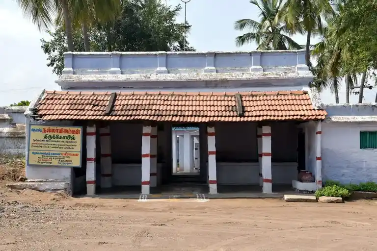 Arulmigu Nallayee Amman Temple, Near Nh 7, Valipuram - 637003 அருள்மிகு நல்லாயிஅம்மன் திருக்கோயில், Nh 7 அருகில், வல்லிபுரம் - 637003, Namakkal - Ancient Temple Architecture and History Image 7