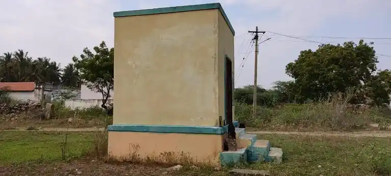 Arulmigu Nalli Vinayakar Temple, Eswarachettipalayam - 638703 அருள்மிகு நல்லிவிநாயகர் திருக்கோயில், ஈஸ்வரச்செட்டிபாளையம் - 638703, Tiruppur - Ancient Temple Architecture and History Image 2