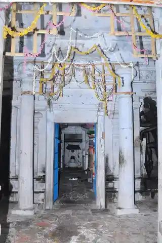 Arulmigu Nalthunai Eswarar Temple, Kidarankondan, Punjai Post - 609309 அருள்மிகு நல்துணை ஈஸ்வரர் கோயில், கிடாரண்கொண்டான், Punjai Post - 609309, Mayiladuthurai - Ancient Temple Architecture and History Image 4