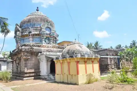 Arulmigu Nalthunai Eswarar Temple, Kidarankondan, Punjai Post - 609309 அருள்மிகு நல்துணை ஈஸ்வரர் கோயில், கிடாரண்கொண்டான், Punjai Post - 609309, Mayiladuthurai - Ancient Temple Architecture and History Image 5