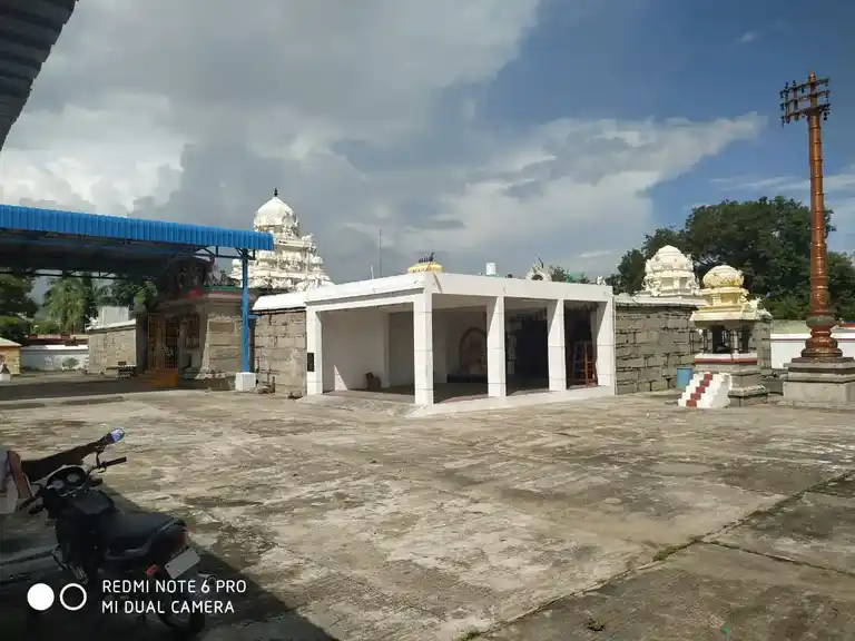 Arulmigu Nandeeswarar Temple, Nandeeswarar Templearea, Manavoor - 631209 அருள்மிகு நந்தீஸ்வரர் திருக்கோயில், Nandeeswarar Templearea, Manavoor - 631209, Tiruvallur - Ancient Temple Architecture and History Image 2