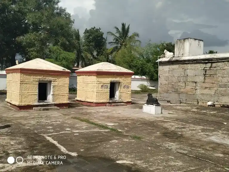 Arulmigu Nandeeswarar Temple, Nandeeswarar Templearea, Manavoor - 631209 அருள்மிகு நந்தீஸ்வரர் திருக்கோயில், Nandeeswarar Templearea, Manavoor - 631209, Tiruvallur - Ancient Temple Architecture and History Image 5