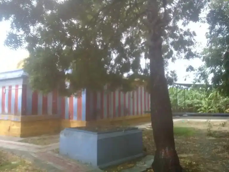 Arulmigu Nangaiamman Temple, Velloore, Velur Kasba - 628621 அருள்மிகு நங்கையம்மன் திருக்கோயில், Velur Kasba - 628621, Thoothukudi - Ancient Temple Architecture and History Image 2