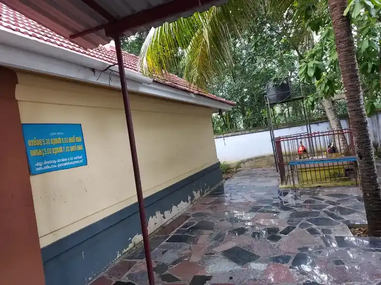 Arulmigu Nangoyikkal Bagavathi Temple, Nangoyikkal, Arumanai - 629177 Arulmigu Nangoyikkal Bagavathi Temple, Nangoyikkal, அருமனை - 629177, Kanyakumari - Ancient Temple Architecture and History Image 3