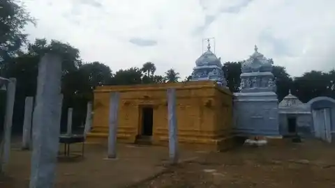 Arulmigu Nangundeeshwarar Temlpe, Nallatipalayam - 642109 Arulmigu Nangundeeshwarar Temlpe, Nallatipalayam - 642109, Coimbatore - Ancient Temple Architecture and History Image 3