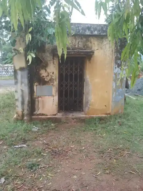 Arulmigu Nanjundeswarar Temple, Chinnasoragai - 636454 Arulmigu Nanjundeswarar Temple, Chinnasoragai - 636454, Salem - Ancient Temple Architecture and History Image 4