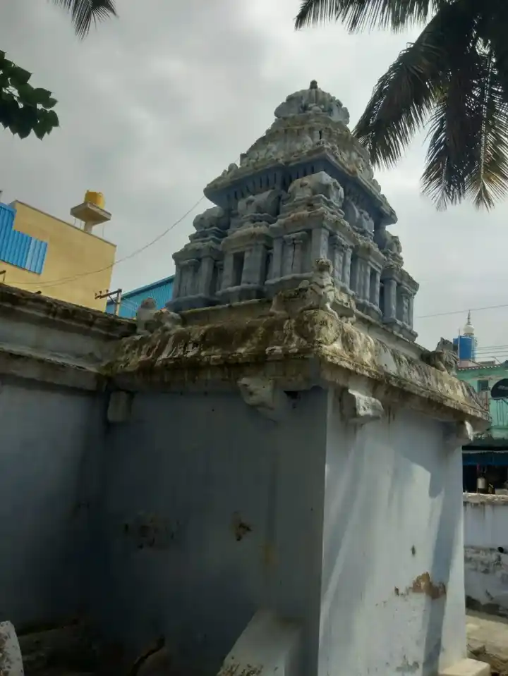 Arulmigu Nanjundeswarar Temple, Hosur - 635105 அருள்மிகு நஞ்சுண்டேஸ்வரர் திருக்கோயில், Hosur - 635105, Krishnagiri - Ancient Temple Architecture and History Image 5