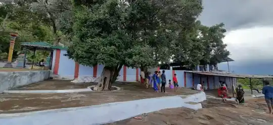 Arulmigu Nanthagopalasamy Temple, Jallipatti Manjanaickanur - 642007 அருள்மிகு நந்தகோபாலசாமி திருக்கோயில், ஜல்லிபட்டி மஞ்சணைக்கனுர் - 642007, Coimbatore - Ancient Temple Architecture and History Image 4