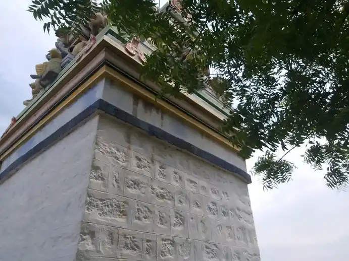 Arulmigu Narachimma Perumal Temple, Veeramalaipalayam - 621313 அருள்மிகு நரசிம்ம பெருமாள் திருக்கோயில்,  - 621313, Karur - Ancient Temple Architecture and History Image 4