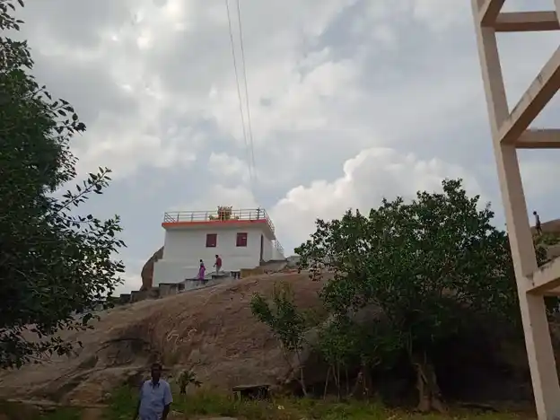 Arulmigu Narasimma Swamy And Oppaneswaraswamy Temple, Baisuhalli - 635205 அருள்மிகு நரசிம்மசாமி மற்றும் ஓபனேஸ்வரசாமி திருக்கோயில், Baisuhalli - 635205, Dharmapuri - Ancient Temple Architecture and History Image 3