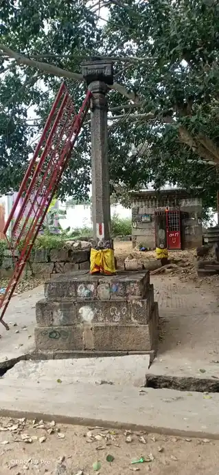 Arulmigu Narasimma Swamy Temple, Adhiyamankottai - 636807 அருள்மிகு நரசிம்ம ஸ்வாமி திருக்கோவில், அதியமான்கோட்டை - 636807, Dharmapuri - Ancient Temple Architecture and History Image 2