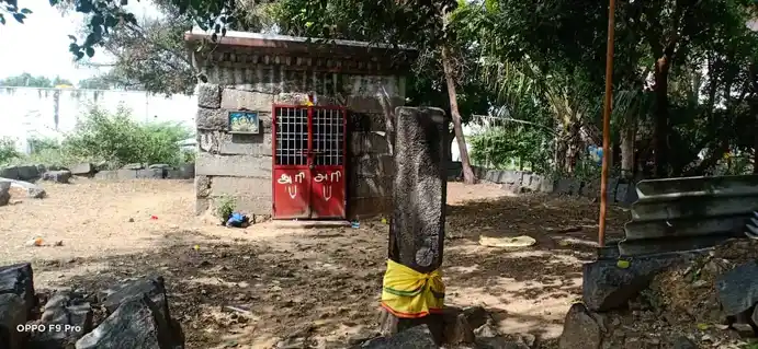 Arulmigu Narasimma Swamy Temple, Adhiyamankottai - 636807 அருள்மிகு நரசிம்ம ஸ்வாமி திருக்கோவில், அதியமான்கோட்டை - 636807, Dharmapuri - Ancient Temple Architecture and History Image 3