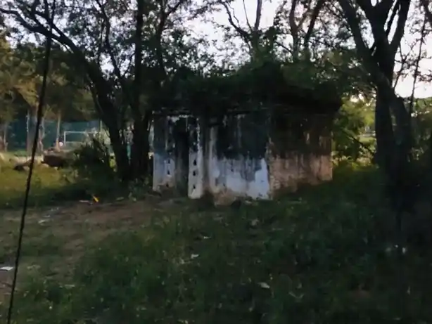 Arulmigu Narasimma Swamy Temple, Naikanahalli - 635202 அருள்மிகு நரசிம்மசாமி திருக்கோயில், Naikanahalli - 635202, Dharmapuri - Ancient Temple Architecture and History Image 2