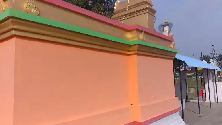 Arulmigu Narasimma Swamy Temple, Palayam, Bagalahalli - 636809 அருள்மிகு நரசிம்மசாமி திருக்கோயில், Palayam, Bagalahalli - 636809, Dharmapuri - Ancient Temple Architecture and History Image 2