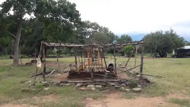 Arulmigu Narasimmaperumal Kambathrayasamy Temple, Kuthiyalathur - 638503 அருள்மிகு நரசிம்மபெருமாள்-கம்பத்ராய சுவாமி திருக்கோயில், Kuthiyalathur - 638503, Erode - Ancient Temple Architecture and History Image 4