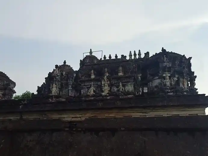 Arulmigu Narasimmaswamy Temple, Ilaiyaperumalnallur - 612903 Arulmigu Narasimmaswamy Temple, Ilaiyaperumalnallur - 612903, Ariyalur - Ancient Temple Architecture and History Image 4