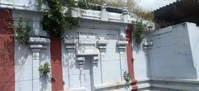 Arulmigu Narasimmaswamy Temple, Veppilaipatti, Omalur - 636455 Arulmigu Narasimmaswamy Temple, Veppilaipatti, Omalur - 636455, Salem - Ancient Temple Architecture and History Image 2
