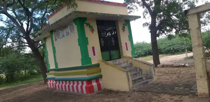 Arulmigu Narasinga Perumal Temple, Naduvakottai - 625706 அருள்மிகு ஸ்ரீநரசிங்கப் பெருமாள் திருக்கோயில், Naduvakottai - 625706, Madurai - Ancient Temple Architecture and History Image 2