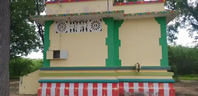 Arulmigu Narasinga Perumal Temple, Naduvakottai - 625706 அருள்மிகு ஸ்ரீநரசிங்கப் பெருமாள் திருக்கோயில், Naduvakottai - 625706, Madurai - Ancient Temple Architecture and History Image 4