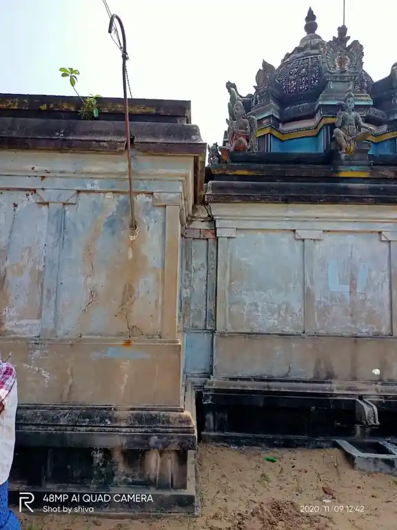 Arulmigu Narasinga Perumal Temple, Semmankuppam - 607003 அருள்மிகு நரசிங்க பெருமாள் திருக்கோயில், Semmankuppam - 607003, Cuddalore - Ancient Temple Architecture and History Image 6