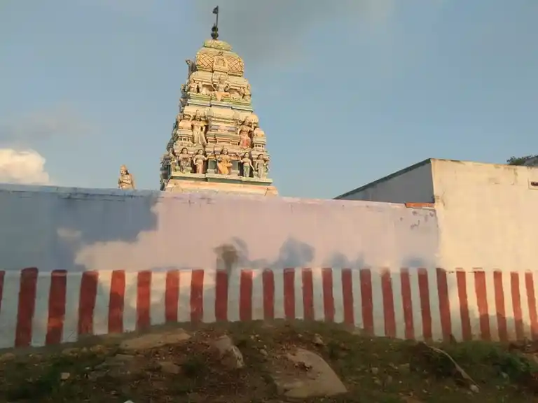 Arulmigu Narasingaperumal Temple, Serupulipatty - 621311 அருள்மிகு நரசிங்கப்பெருமாள் திருக்கோயில்,  - 621311, Karur - Ancient Temple Architecture and History Image 4