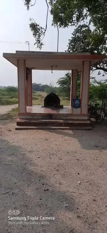 Arulmigu Narasingapuram Muniyappa Swamy Temple, Narasingapuram - 624620 அருள்மிகு நரசிங்கபுரம் முனியப்பசாமி திருக்கோயில், Narasingapuram - 624620, Dindigul - Ancient Temple Architecture and History Image 3