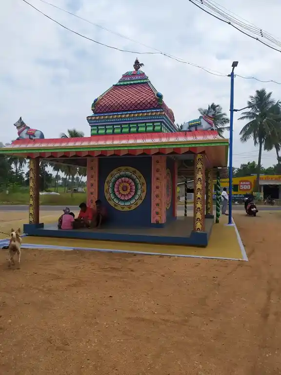 Arulmigu Narayanampalayam Mariamman Vinayagar Temple, Karveppampatti - 637304 அருள்மிகு நாராயணம்பாளையம் மாரியம்மன், விநாயகர் திருக்கோயில், Karveppampatti - 637304, Namakkal - Ancient Temple Architecture and History Image 4