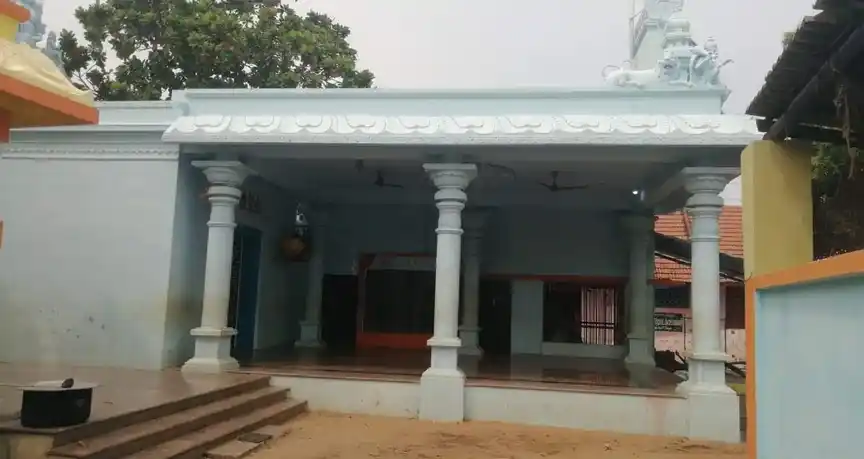 Arulmigu Narayanasamy Temple, Mottaithanvilai - 628151 அருள்மிகு நாராயணசாமி திருக்கோயில், Mottaithanvilai - 628151, Thoothukudi - Ancient Temple Architecture and History Image 3