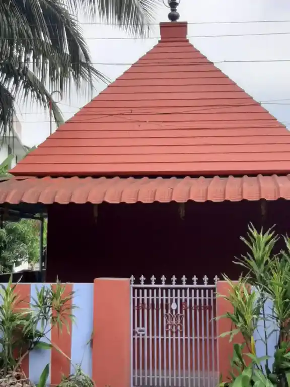 Arulmigu Narayanasamy Temple, Palapallam, Chemmanvilagam - 629159 அருள்மிகு நாராயணசாமி திருக்கோயில், Palapallam, Chemmanvilagam - 629159, Kanyakumari - Ancient Temple Architecture and History Image 3