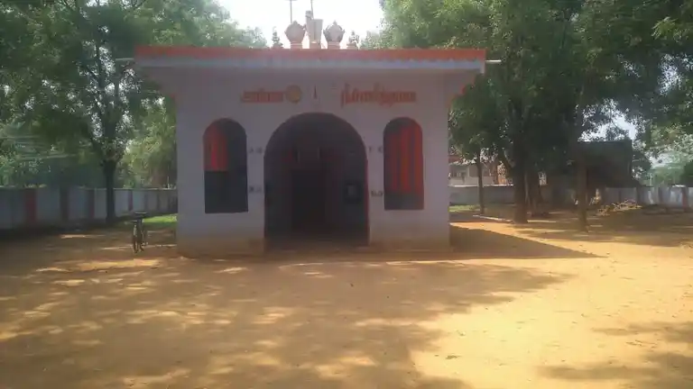 Arulmigu Narayanaswamy Temple, Madhavaneri - 627114 அருள்மிகு நாராயணசுவாமி திருக்கோயில், Madhavaneri - 627114, Tirunelveli - Ancient Temple Architecture and History Image 2