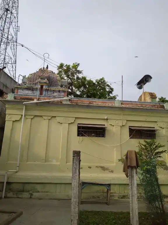 Arulmigu Narayanathandeshwarar Madam, Near Bustand, Nannilam - 610105 Arulmigu Narayanathandeshwarar Madam, Near Bustand, Nannilam - 610105, Thiruvarur - Ancient Temple Architecture and History Image 4