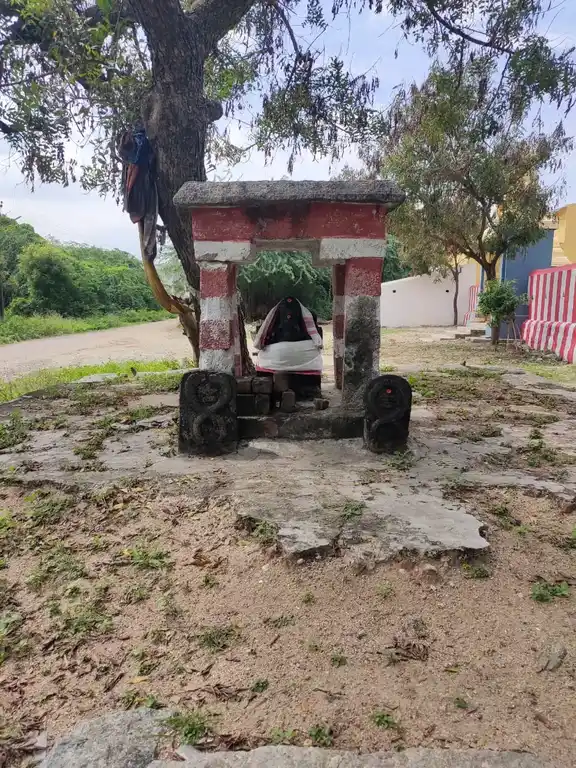 Arulmigu Narthanavinayagr Temple, Kaadiyar - 605751 அருள்மிகு நர்த்தனவிநாயகர் திருக்கோயில், Kaadiyar - 605751, Kallakurichi - Ancient Temple Architecture and History Image 4