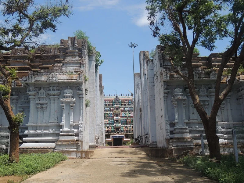 அருள்மிகு நாறும்பூநாதசுவாமி திருக்கோயில், Thiruppudai Marthure - 627426 - Main View