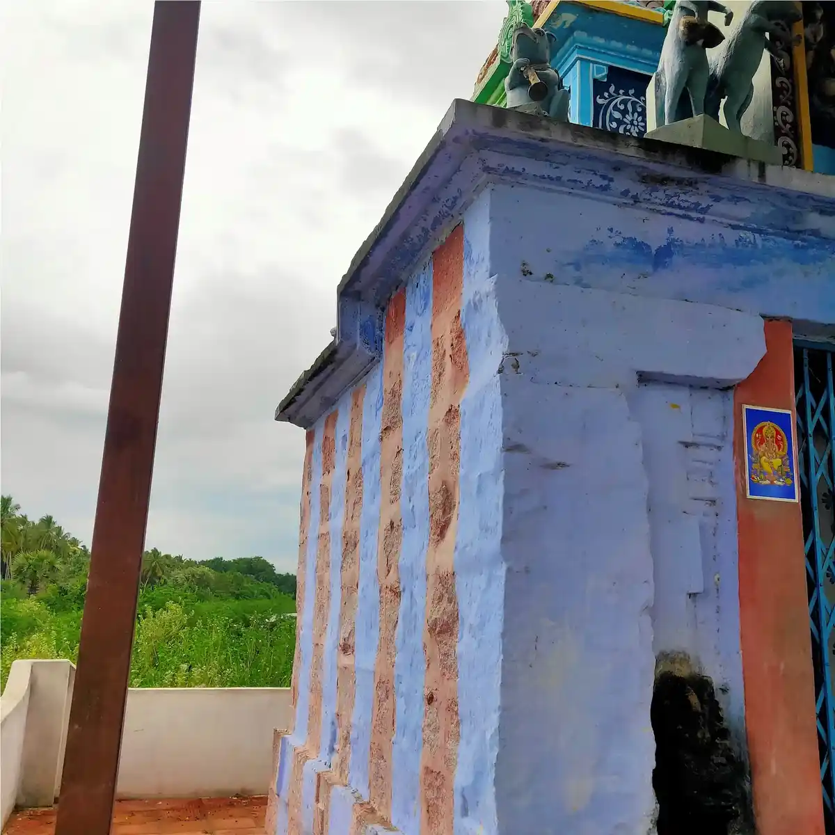 Arulmigu Nathikarai Mahaganapathy Temple, Karisoolnthamangalam - 627453 அருள்மிகு நதிக்கரை மகா கணபதி திருக்கோயில், கரிசூழ்ந்தமங்கலம் - 627453, Tirunelveli - Ancient Temple Architecture and History Image 2