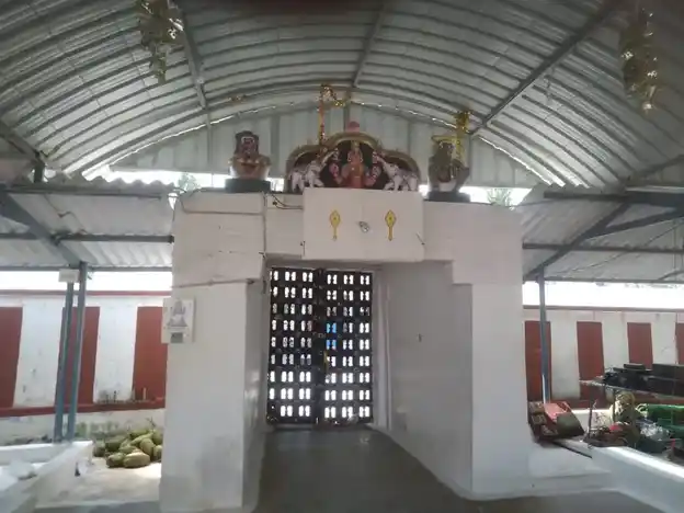 Arulmigu Natrayaswamy Temple, Azhagu Goundanvalasu - 638101 அருள்மிகு நாட்ராயசாமி திருக்கோயில், Azhagu Goundanvalasu - 638101, Erode - Ancient Temple Architecture and History Image 3