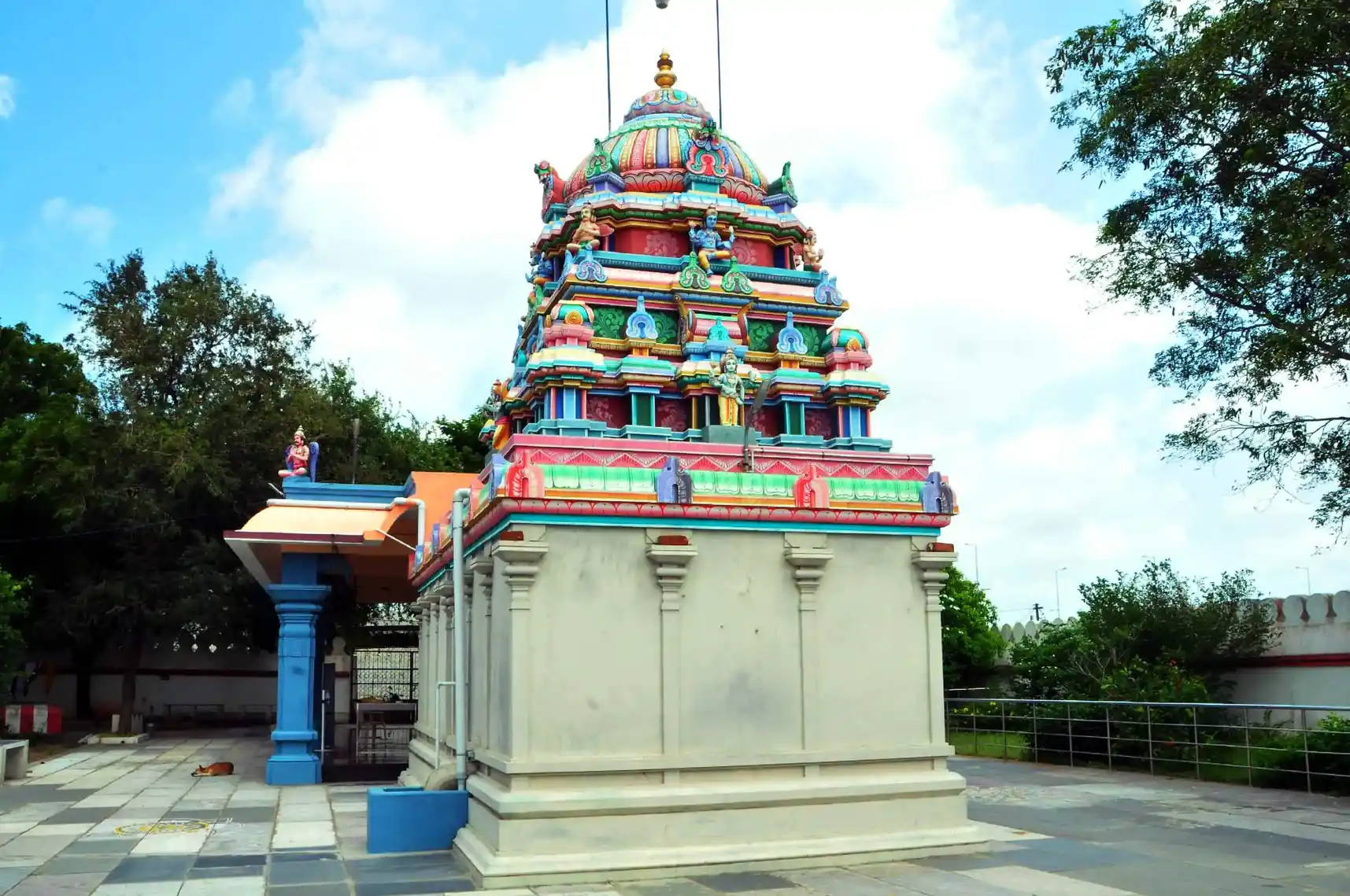 Arulmigu Navakodi Narayanaperumal Temple, Othakkalmandapam, Coimbatore - 641032 அருள்மிகு நவகோடி நாராயணப்பெருமாள் திருக்கோயில், ஒத்தக்கால்மண்டபம், Coimbatore - 641032, Coimbatore - Ancient Temple Architecture and History Image 5