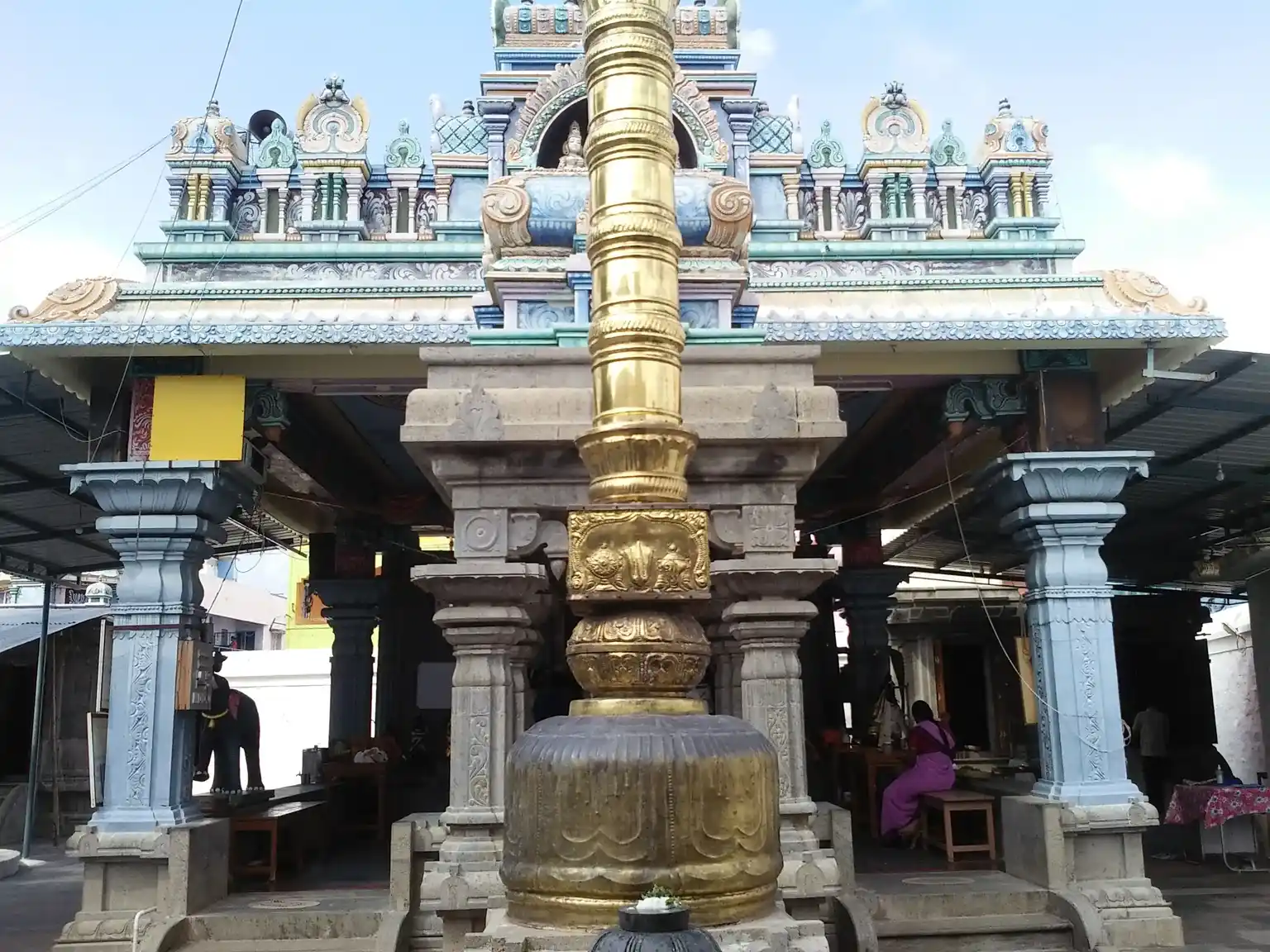 Arulmigu Navaneetha Krishanar Temple, Police Station Near, Udumalpet - 642126 அருள்மிகு நவநீதகிருஷ்ணசுவாமி திருக்கோயில், காவல் நிலையம் அருகில், உடுமலை - 642126, Tiruppur - Ancient Temple Architecture and History Image 2