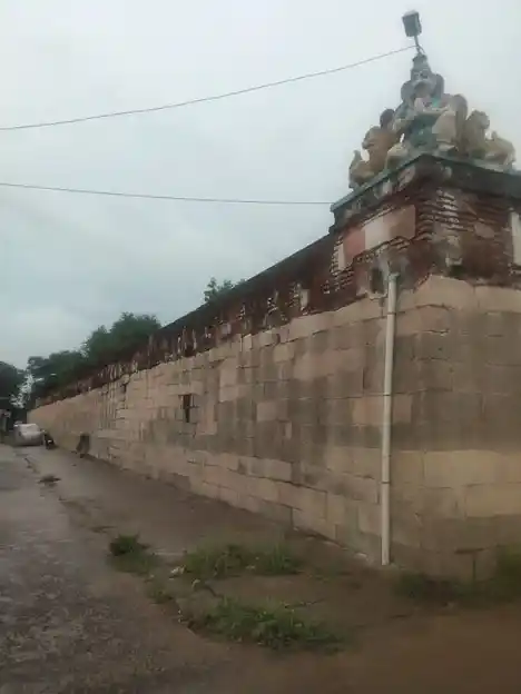 Arulmigu Navaneetha Krishna Swamy Temple, Veerakeralam Pudur - 627861 அருள்மிகு நவநீதகிருஷ்ணசுவாமி திருக்கோயில், வீரகேரளம் புதூர் - 627861, Tenkasi - Ancient Temple Architecture and History Image 2